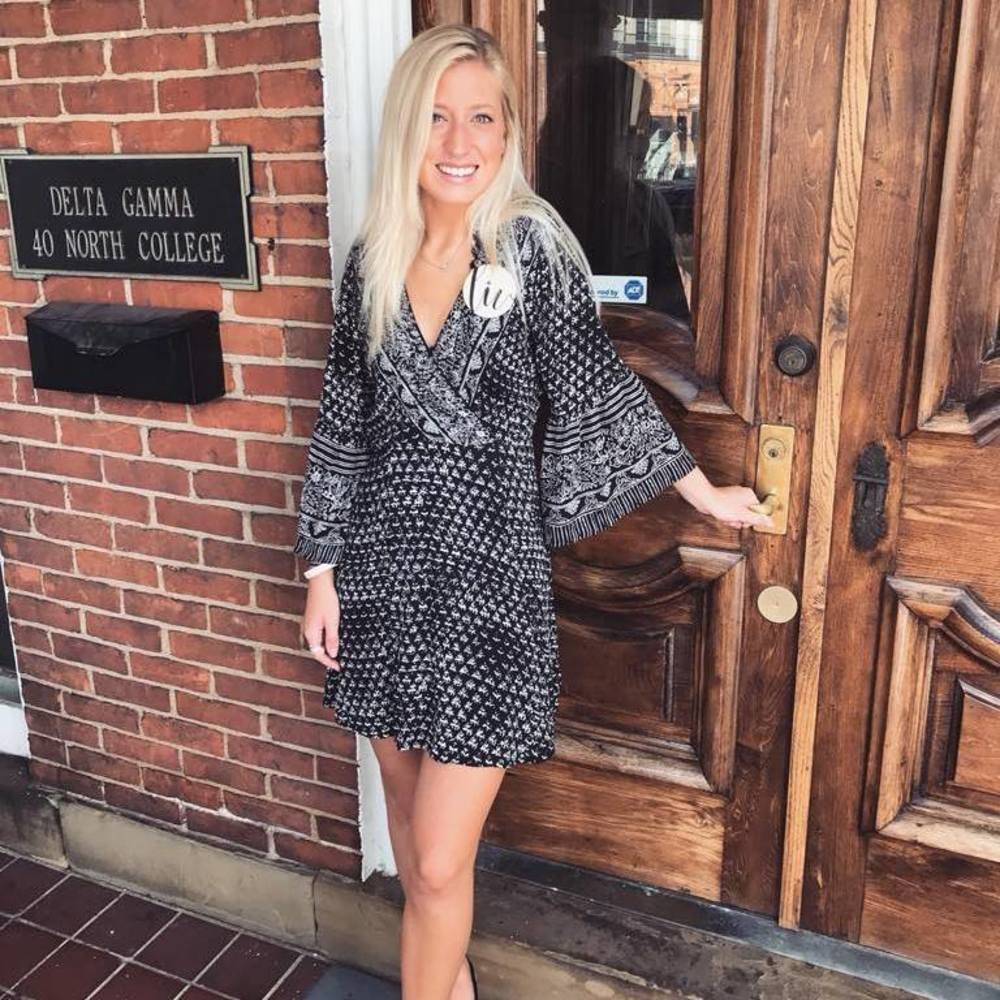 Meet your Posher, Olivia